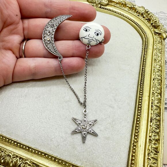 Vintage Jewelry Man in the Moon Brooch Pin - Picture 4 of 5